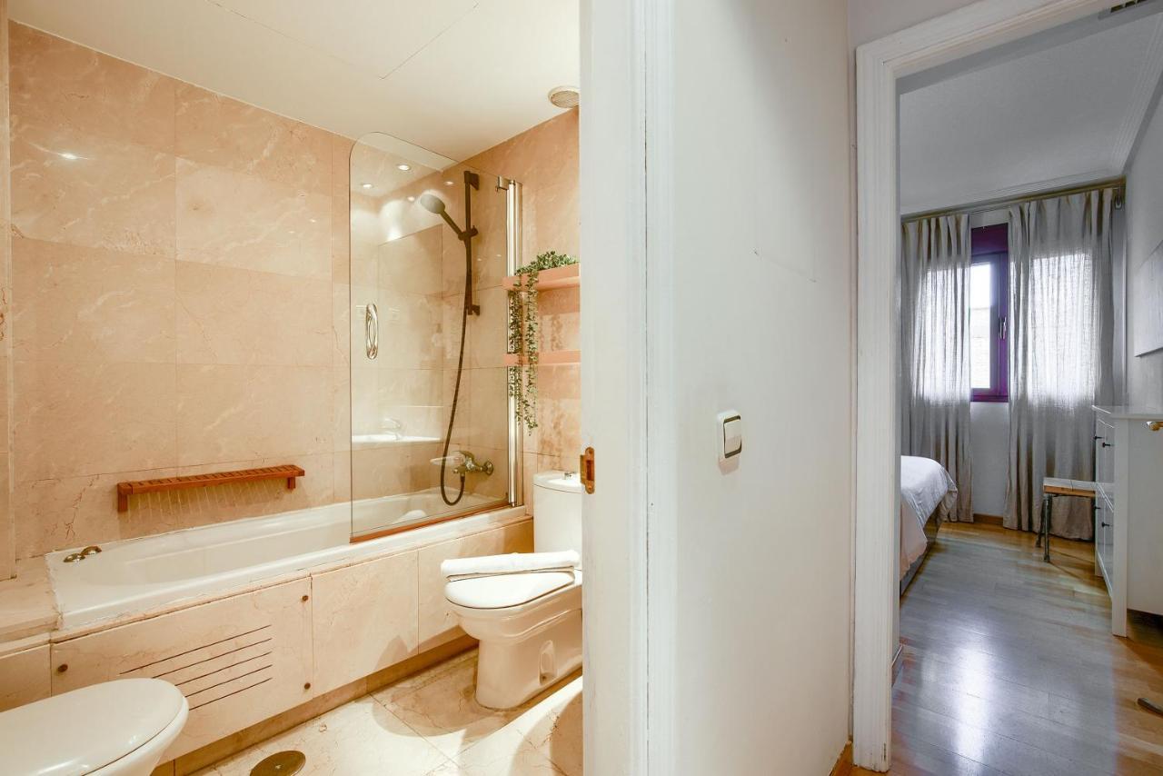 Apartamento En Chamberi Con Piscina - Lovely Apartment In The City Center With Swimming Pool Мадрид Екстер'єр фото